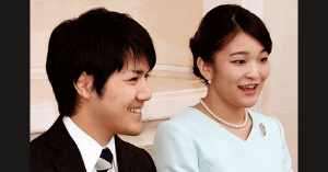 眞子様と小室圭の婚約内定の画像